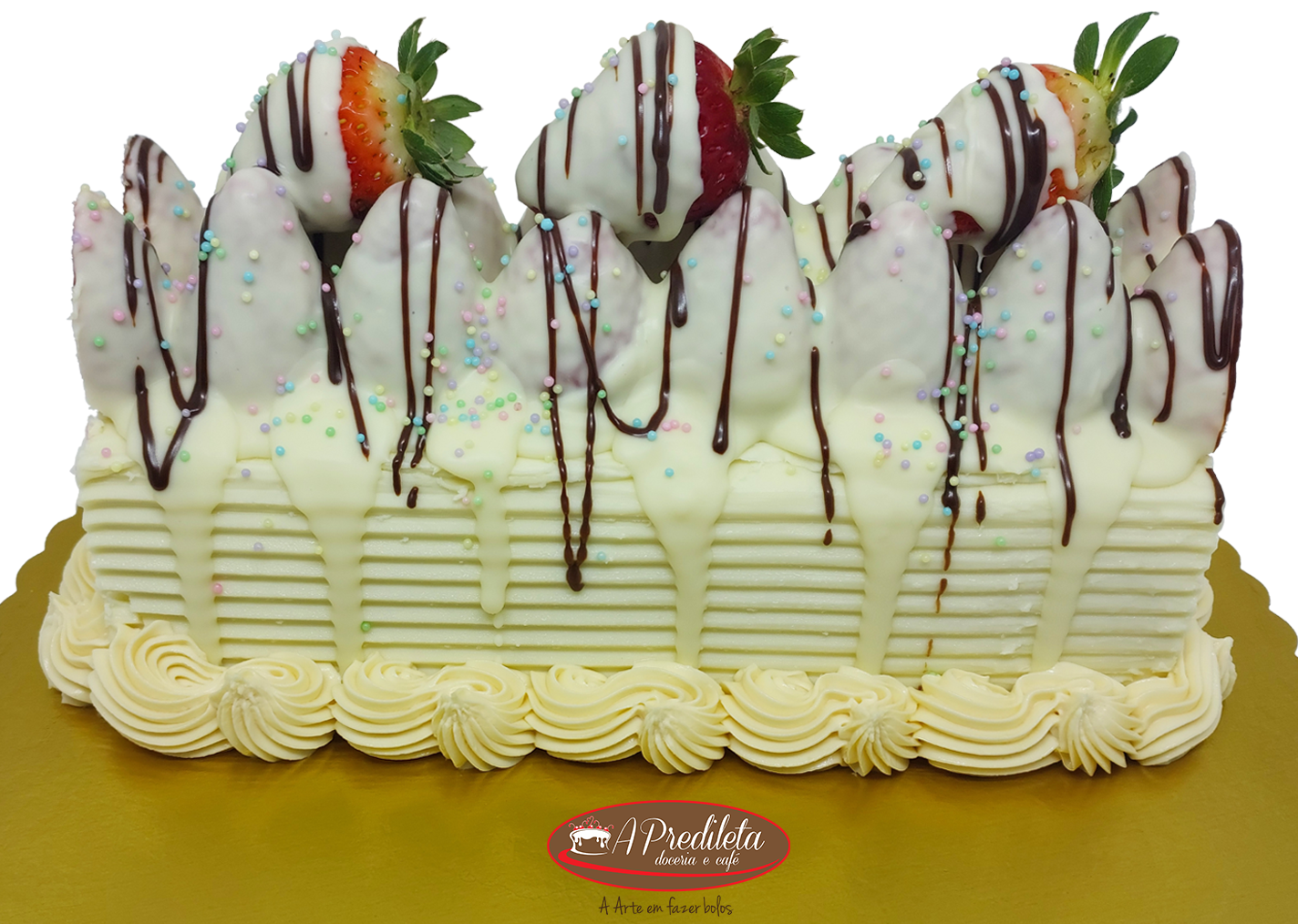 Torta Especial Pingo de chocolate branco Torta Especial Pingo de chocolate branco